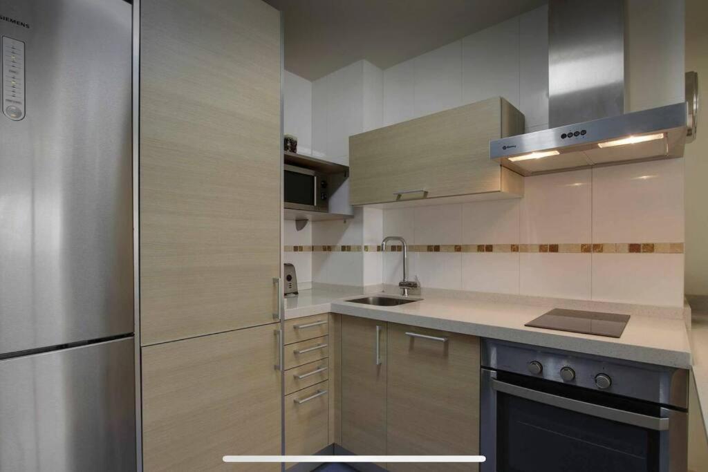 דירות מאלגה Pacifico P4 - Bonito Apartamento Con Piscina & Parking, Playa A 100 Metros מראה חיצוני תמונה